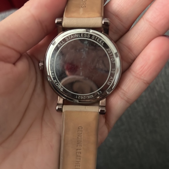 Michael Kors Watch - Picture 2 of 5